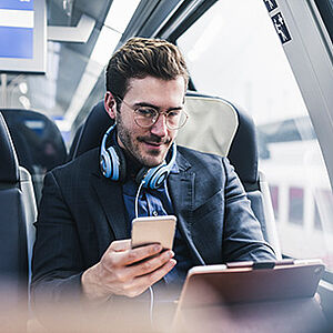 Creditreform Magazin Steuerfrei zur Arbeit Creditreform Magazin Steuerfrei zur Arbeit