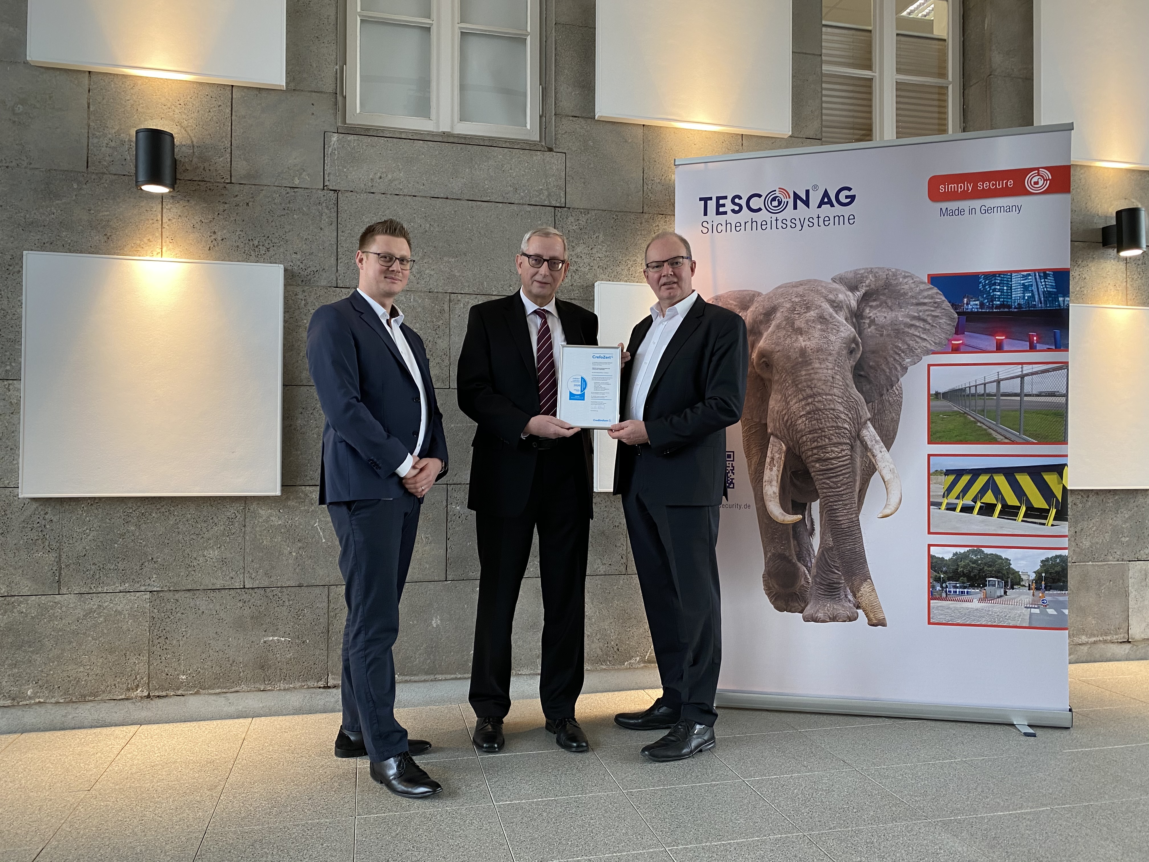 Creditreform Braunschweig Göttingen CrefoZert TESCON Sicherheitssysteme AG Creditreform Braunschweig Göttingen CrefoZert TESCON Sicherheitssysteme AG