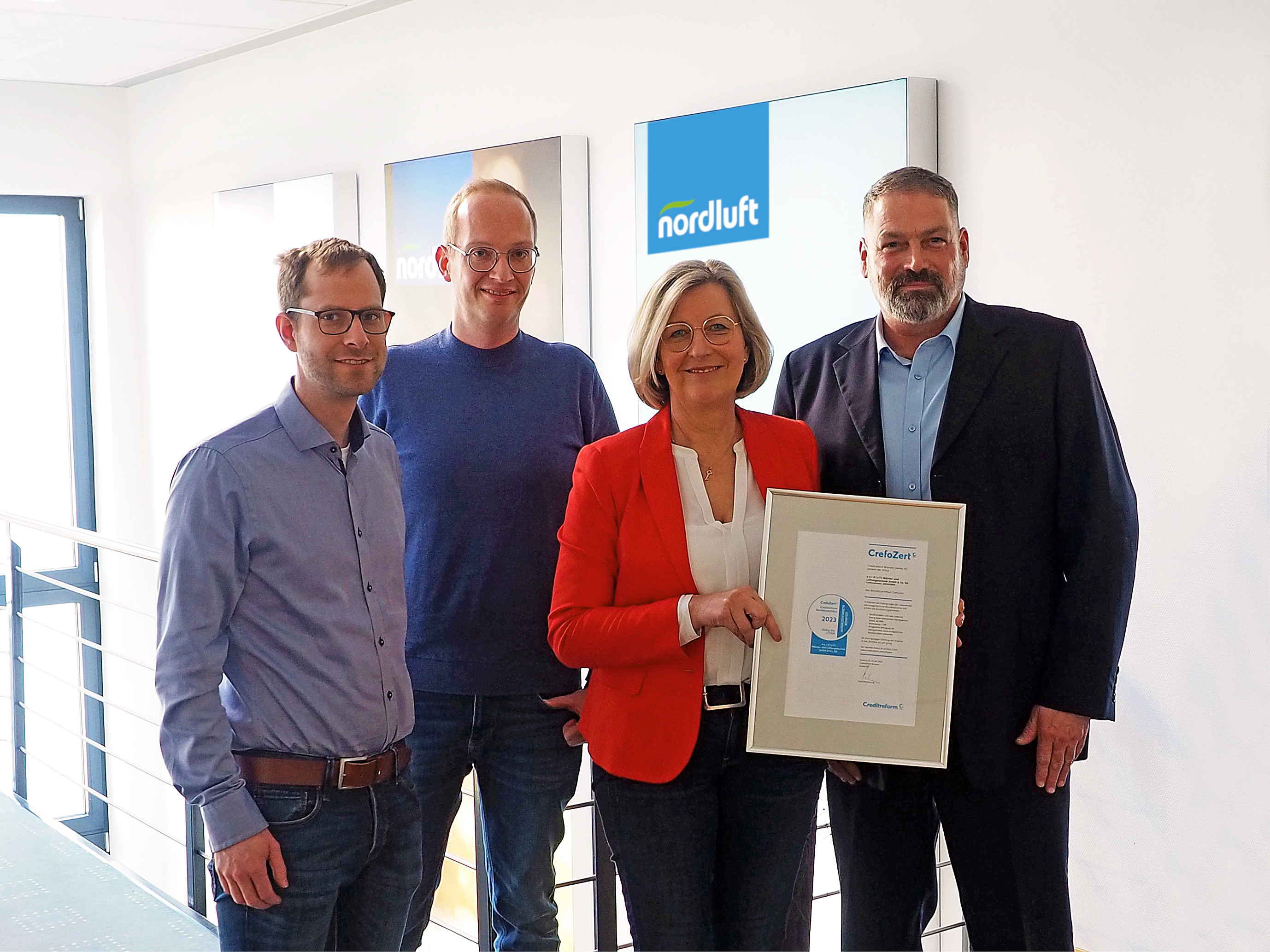 Übergabe CrefoZert an die nordluft Wärme- und Lüftungstechnik GmbH & Co. KG