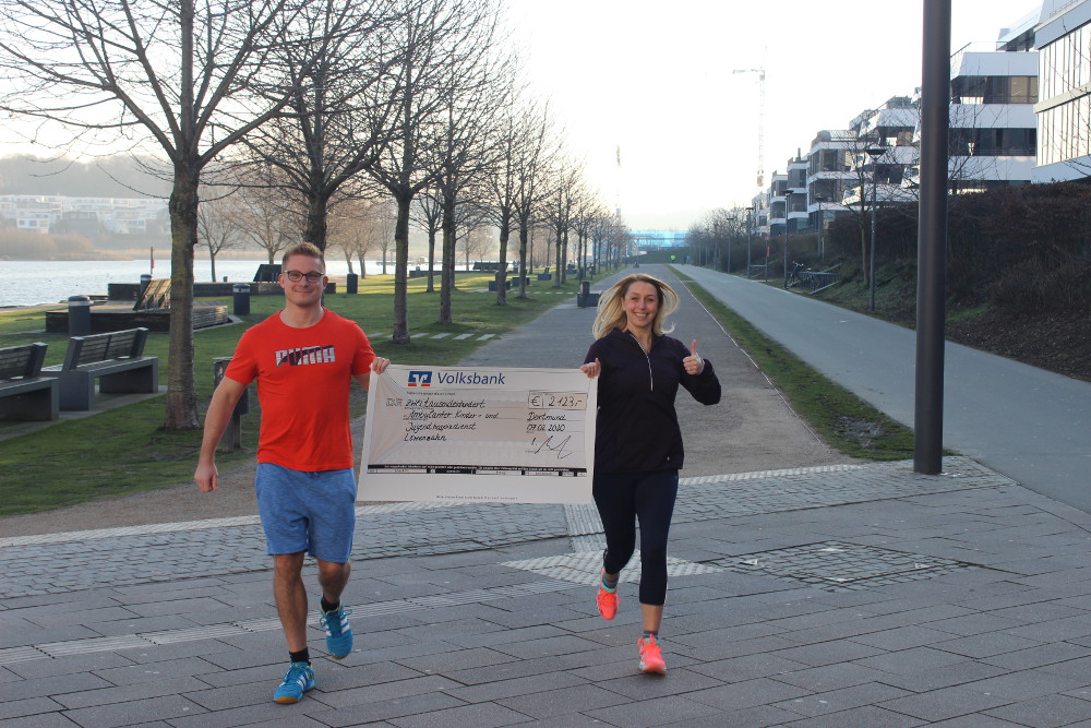 Creditreform Dortmund spendet an Dunkellbunt e.V.