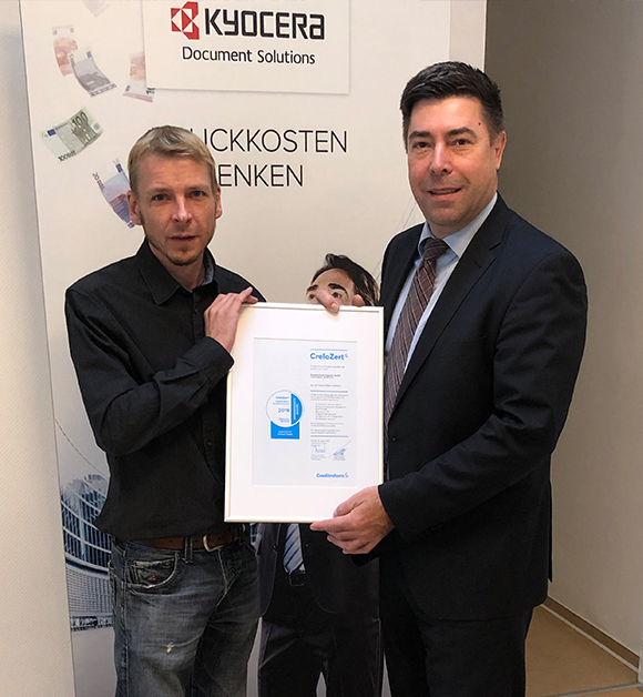 Übergabe CrefoZert Datentechnik Hanisch GmbH Übergabe CrefoZert Datentechnik Hanisch GmbH