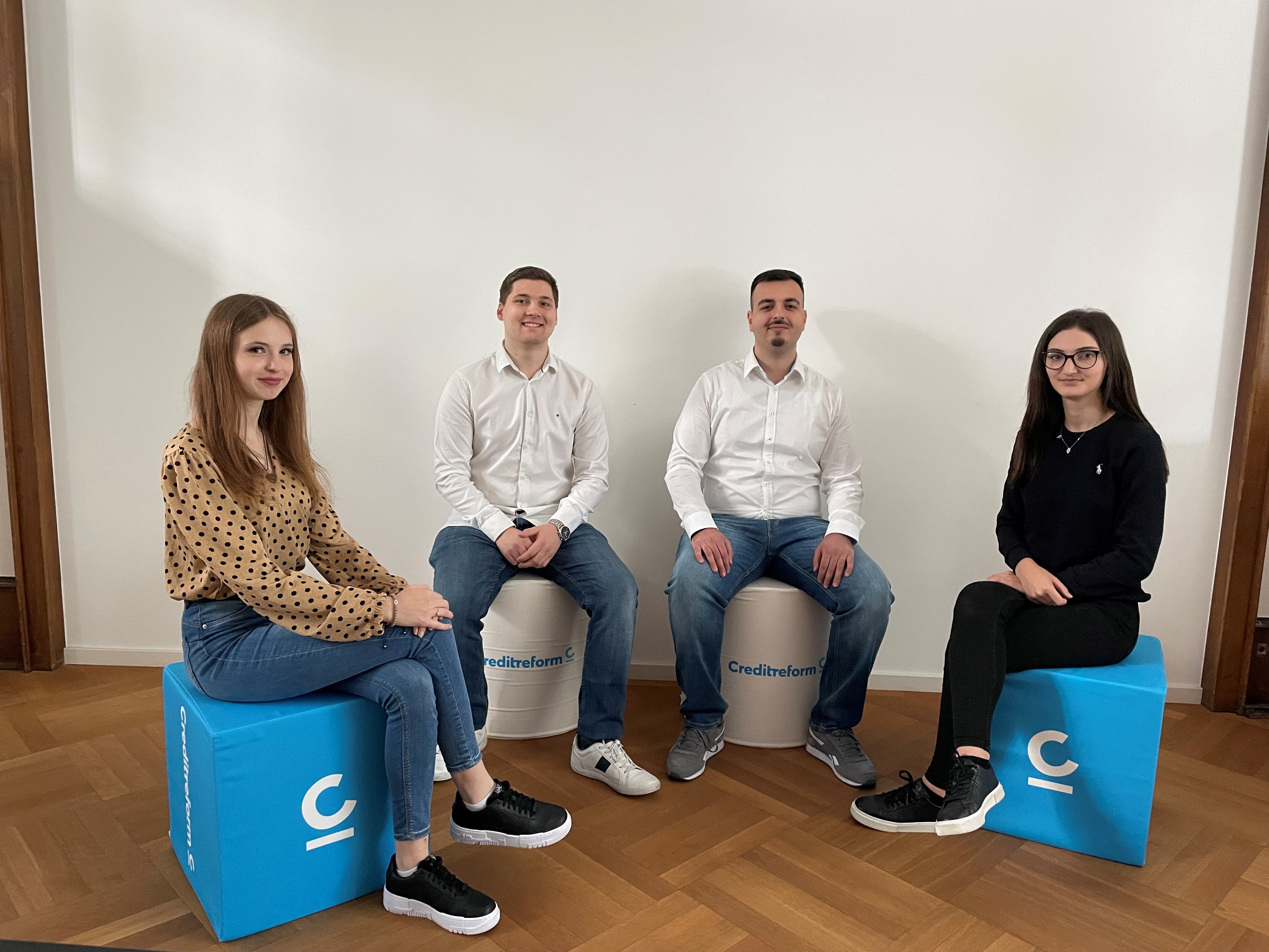 Gruppenfoto azubis Regionalnachrichten aus Essen, Velbert & Heiligenhaus