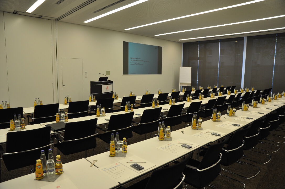 Creditreform München: Risikomanagement im digitalen Zeitalter 2 Creditreform München: Risikomanagement im digitalen Zeitalter 2